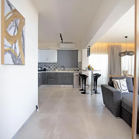 Blue Sea Benitses - Beachfront Appartement